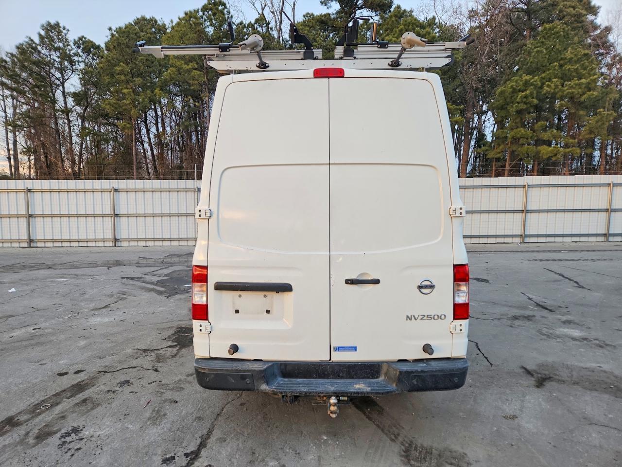 2019 Nissan Nv 2500 Utility / Service Van - Фото 6
