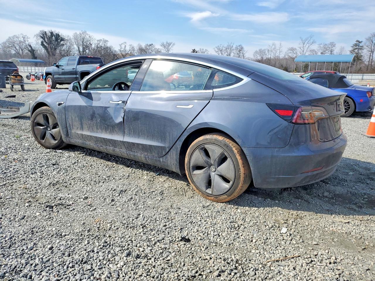 2018 Tesla Model 3 - Image 2