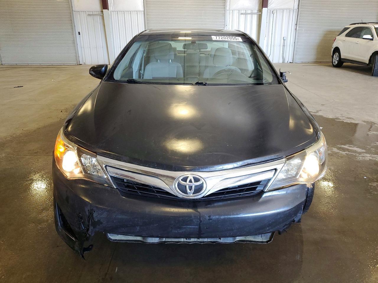 2013 Toyota Camry Le - Фото 5