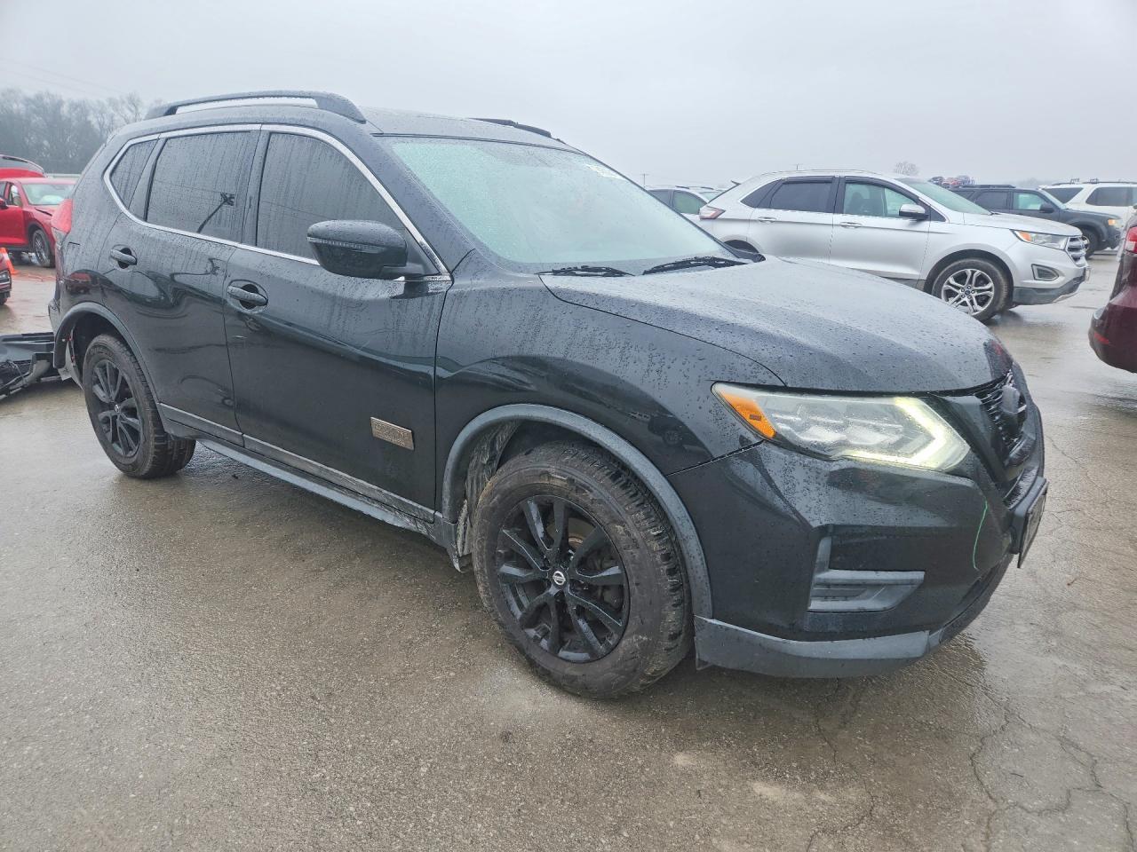 2017 Nissan Rogue Sv - Image 4