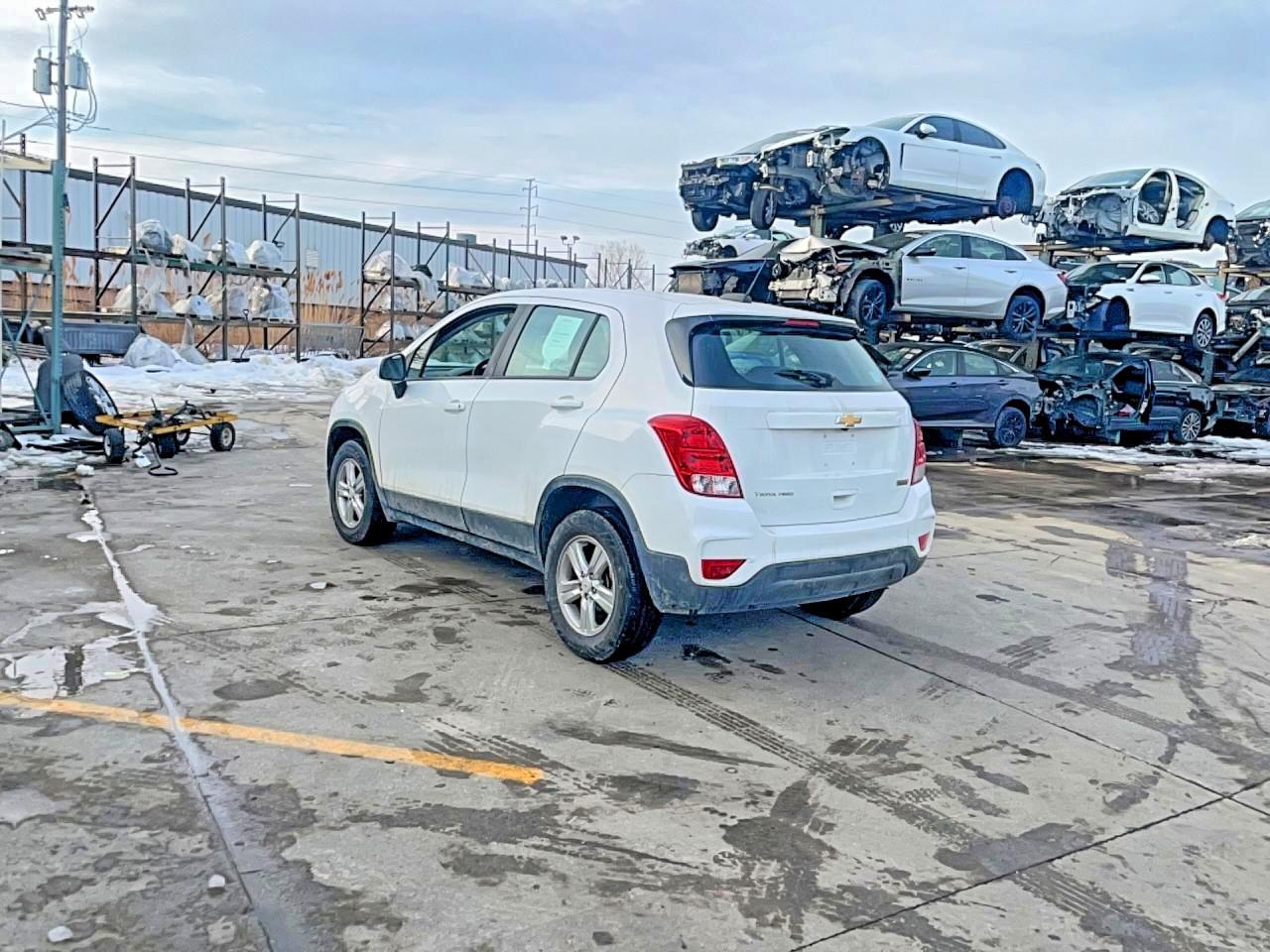 2018 Chevrolet Trax Ls - Image 3