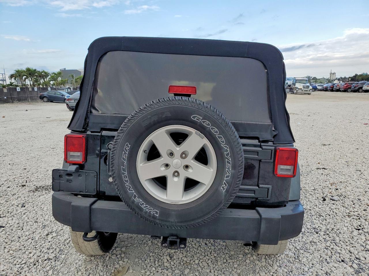 2018 Jeep Wrangler Unlimited Sport - Фото 6