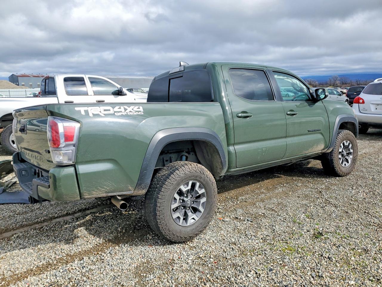 2021 Toyota Tacoma Double Cab - Фото 3