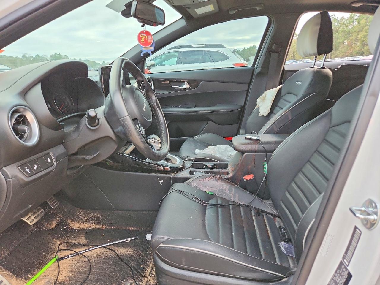 2024 Kia Forte - Фото 7