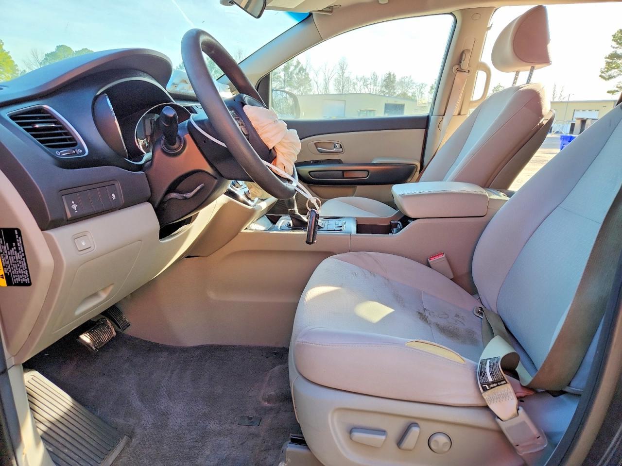2016 Kia Sedona Lx - Фото 7