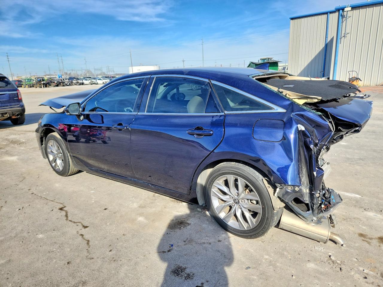 2022 Toyota Avalon Xle - Фото 2