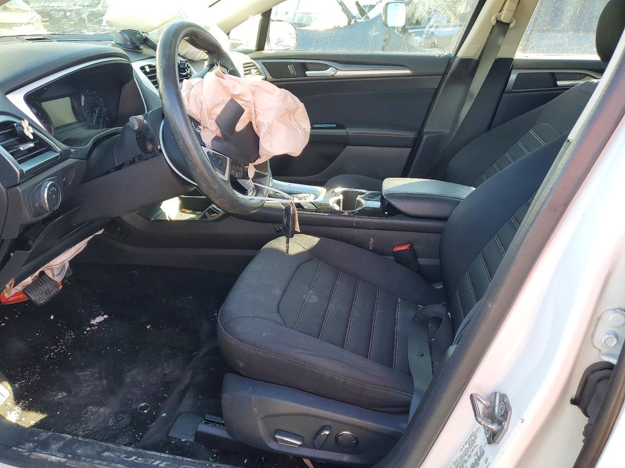 2015 Ford Fusion Se - Фото 7