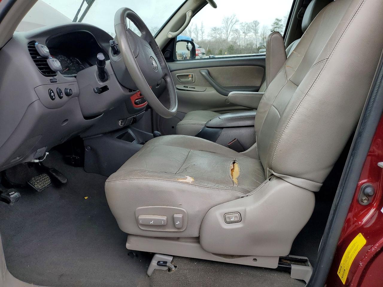 2003 Toyota Sequoia - Image 7