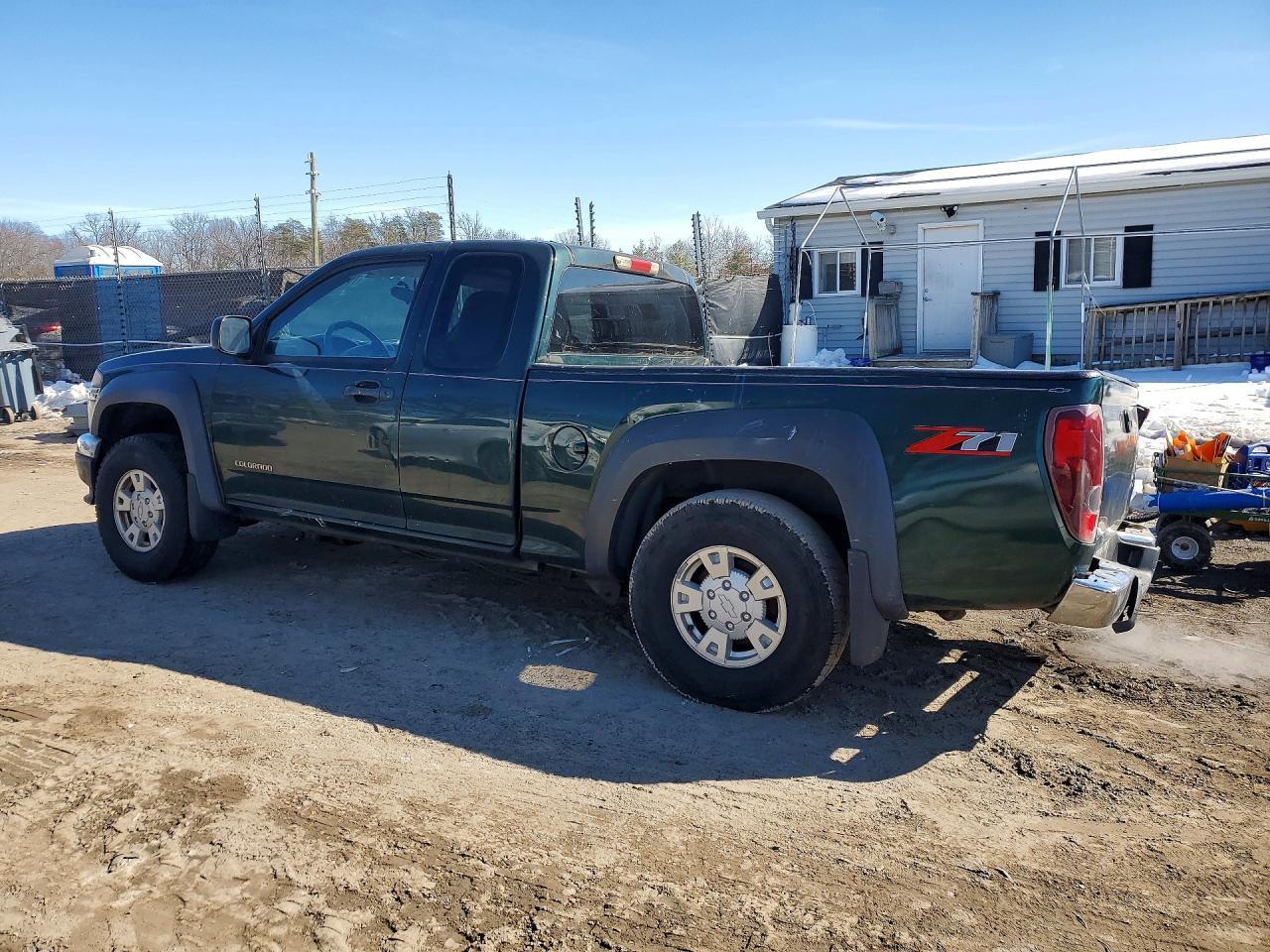 2005 Chevrolet Colorado - Image 2