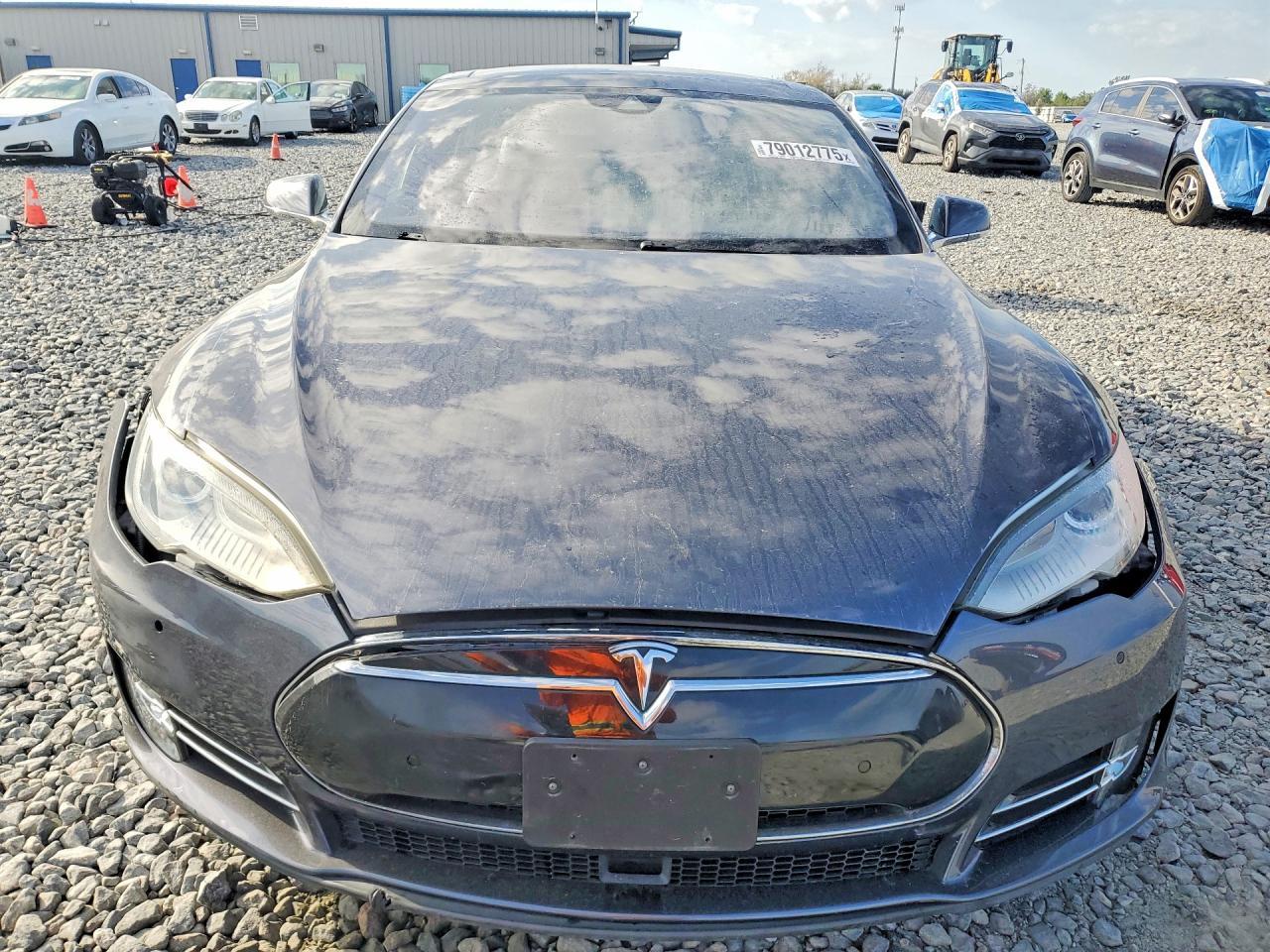 2015 Tesla Model S 60 - Фото 5