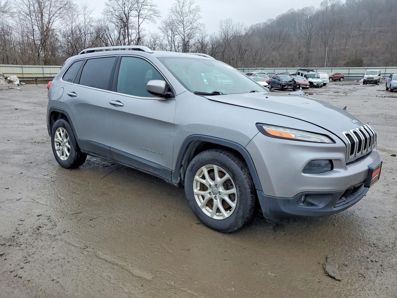 2014 Jeep Cherokee Latitude - Image 4
