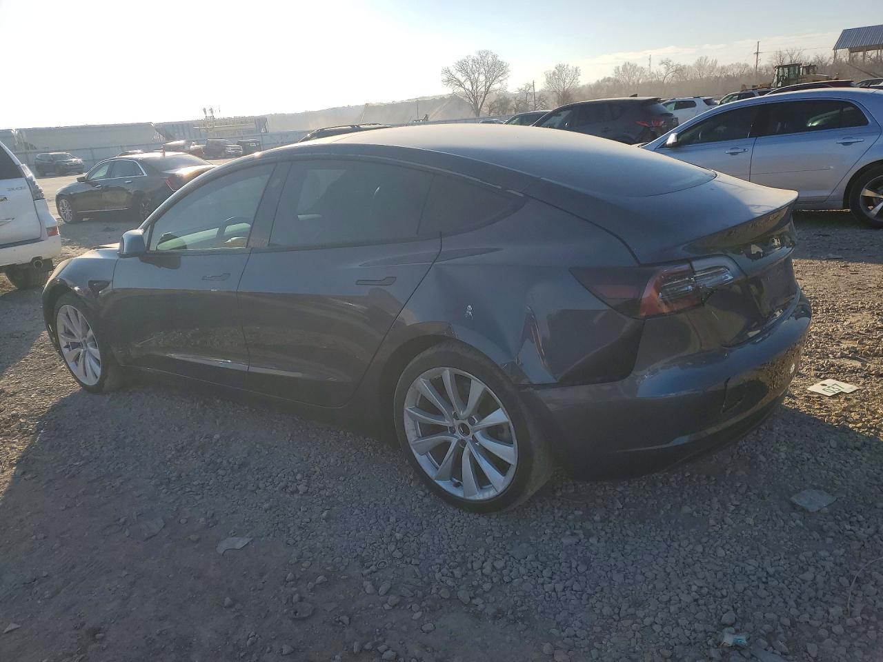 2021 Tesla Model 3 - Image 2