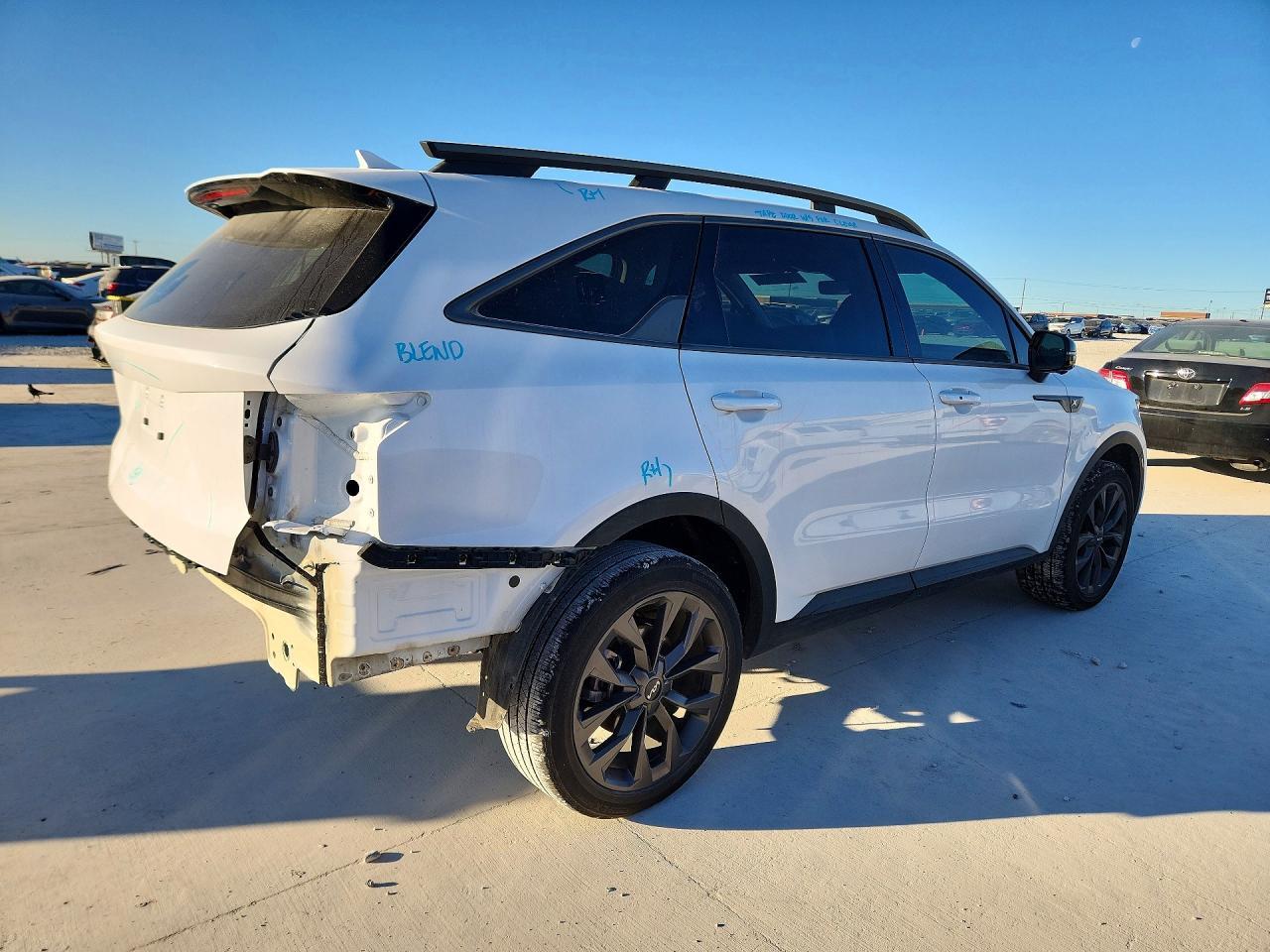 2023 Kia Sorento - Фото 3