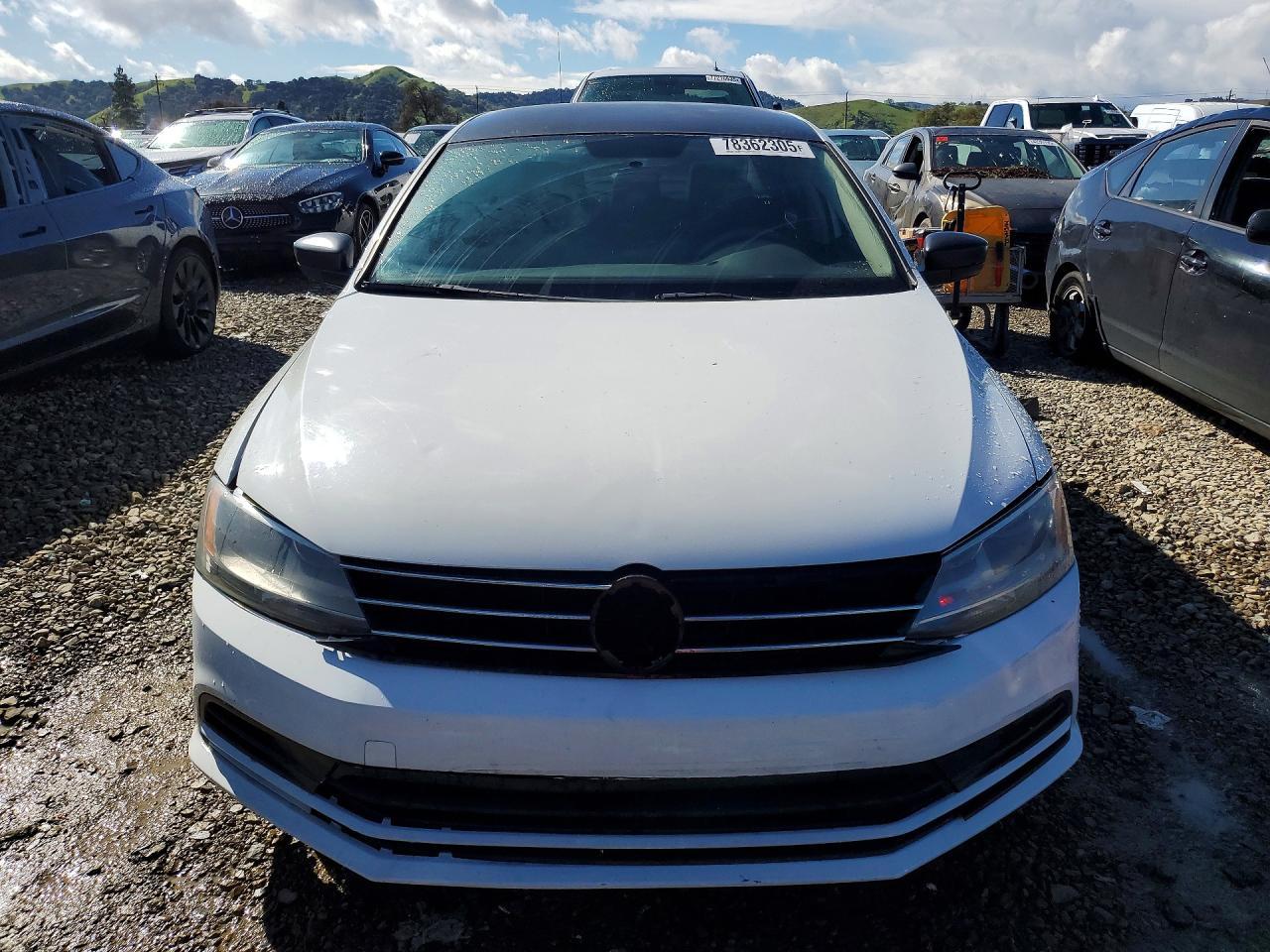 2015 Volkswagen Jetta Base - Image 5