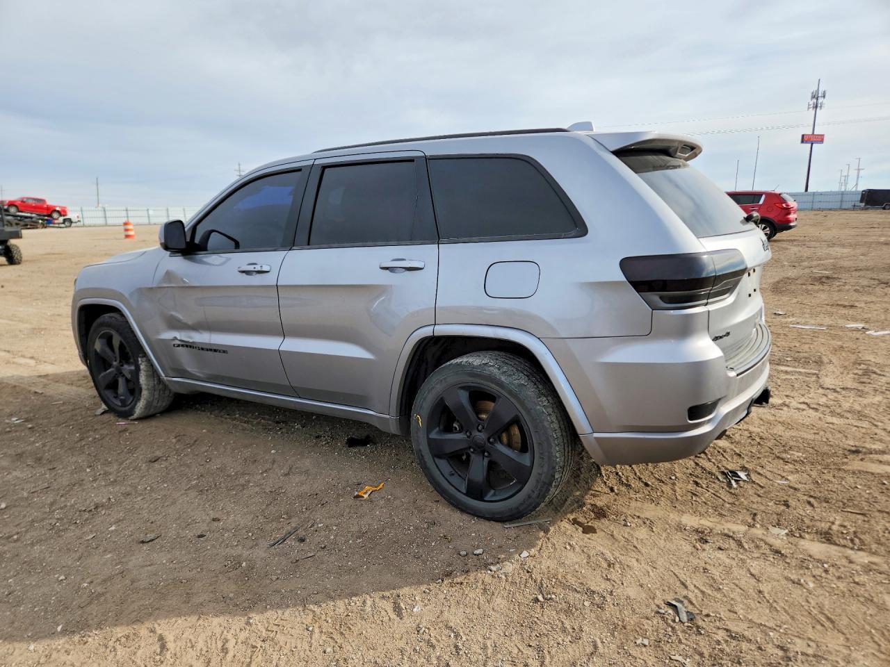 2014 Jeep Grand Cherokee Laredo - Image 2