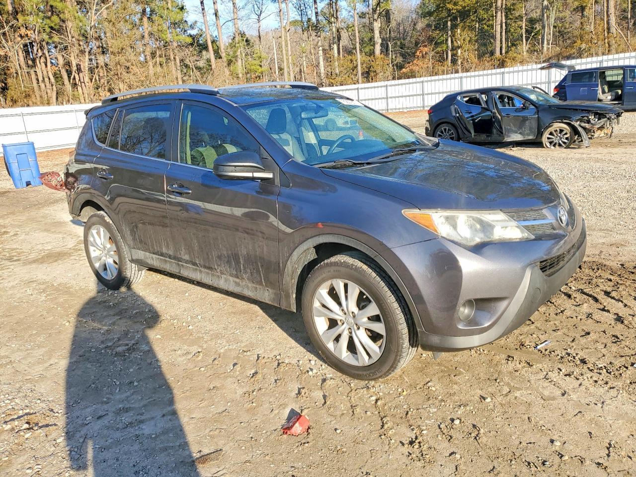 2014 Toyota Rav4 Le - Image 4