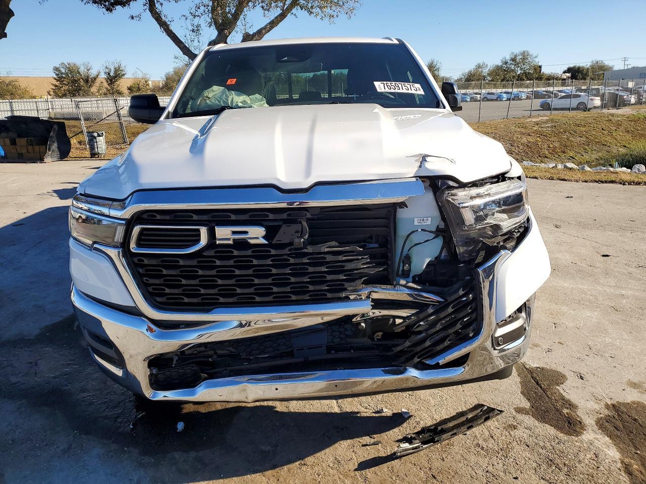 2025 Ram 1500 Tradesman - Фото 5