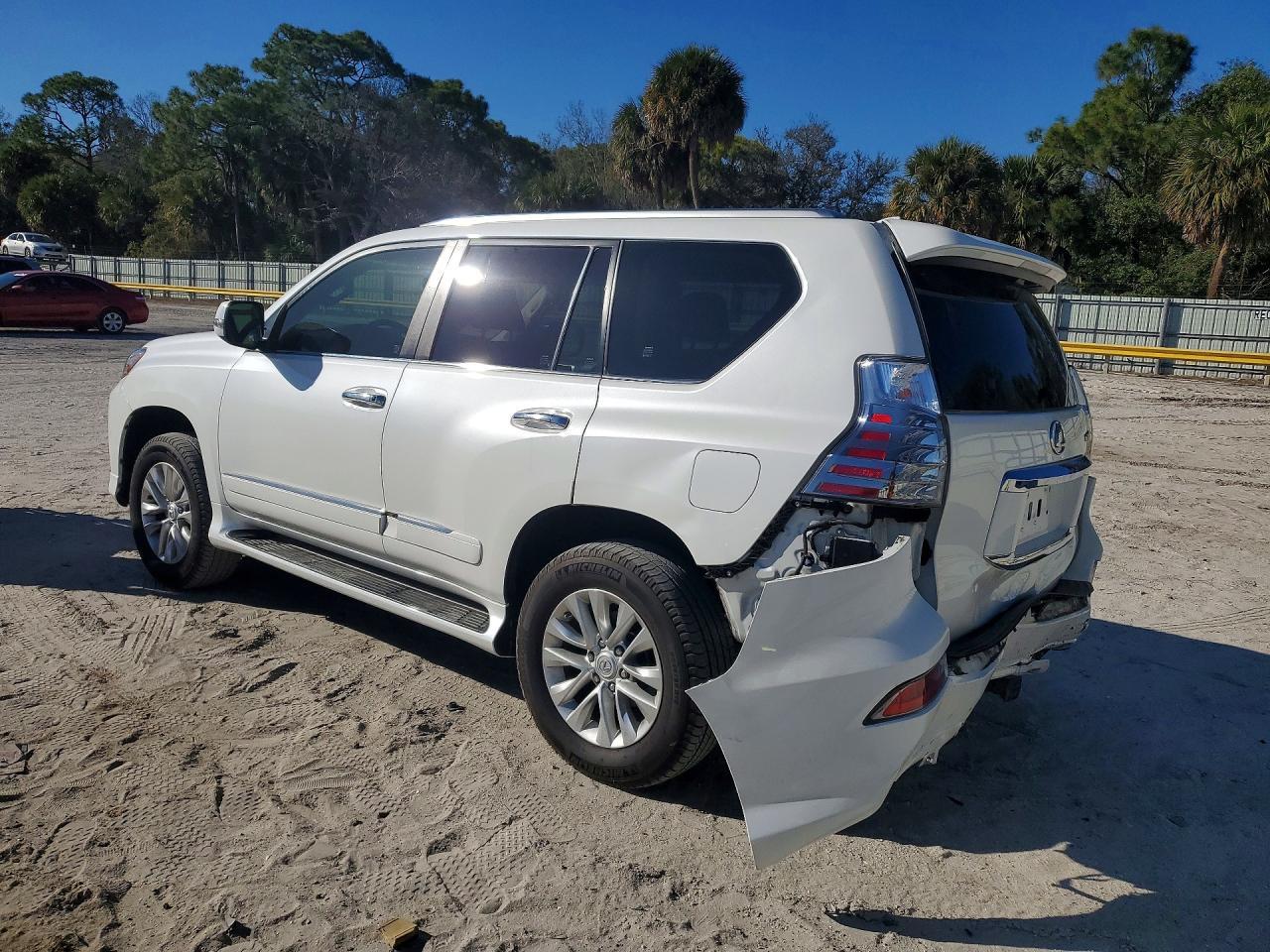 2018 Lexus Gx 460 Base - Image 2