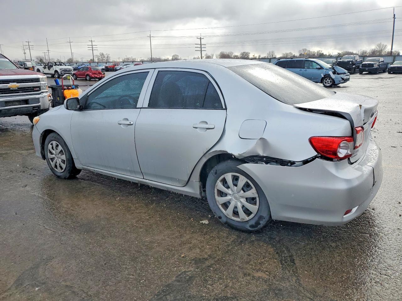 2013 Toyota Corolla - Фото 2