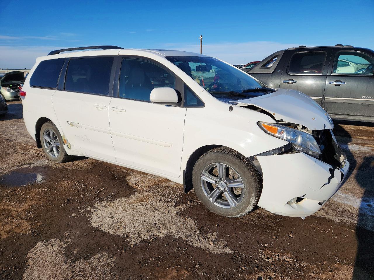 2014 Toyota Sienna Xle - Image 4
