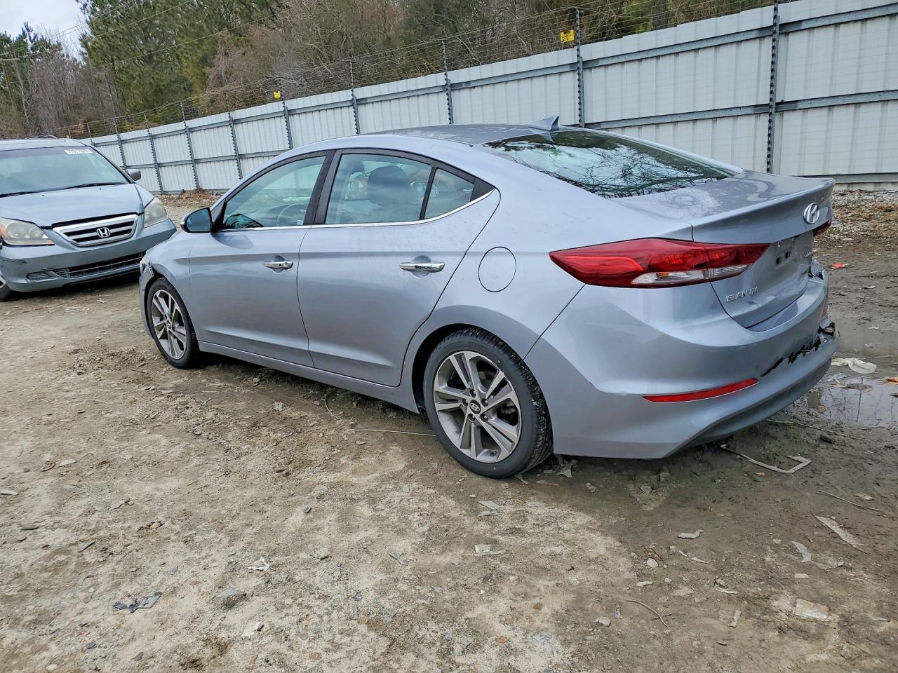 2017 Hyundai Elantra - Image 2