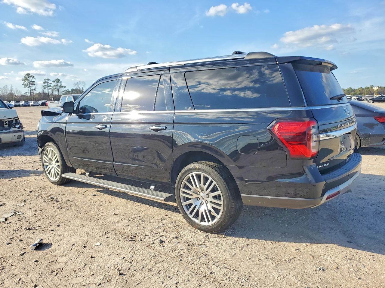 2023 Ford Expedition Max Limited - Image 2