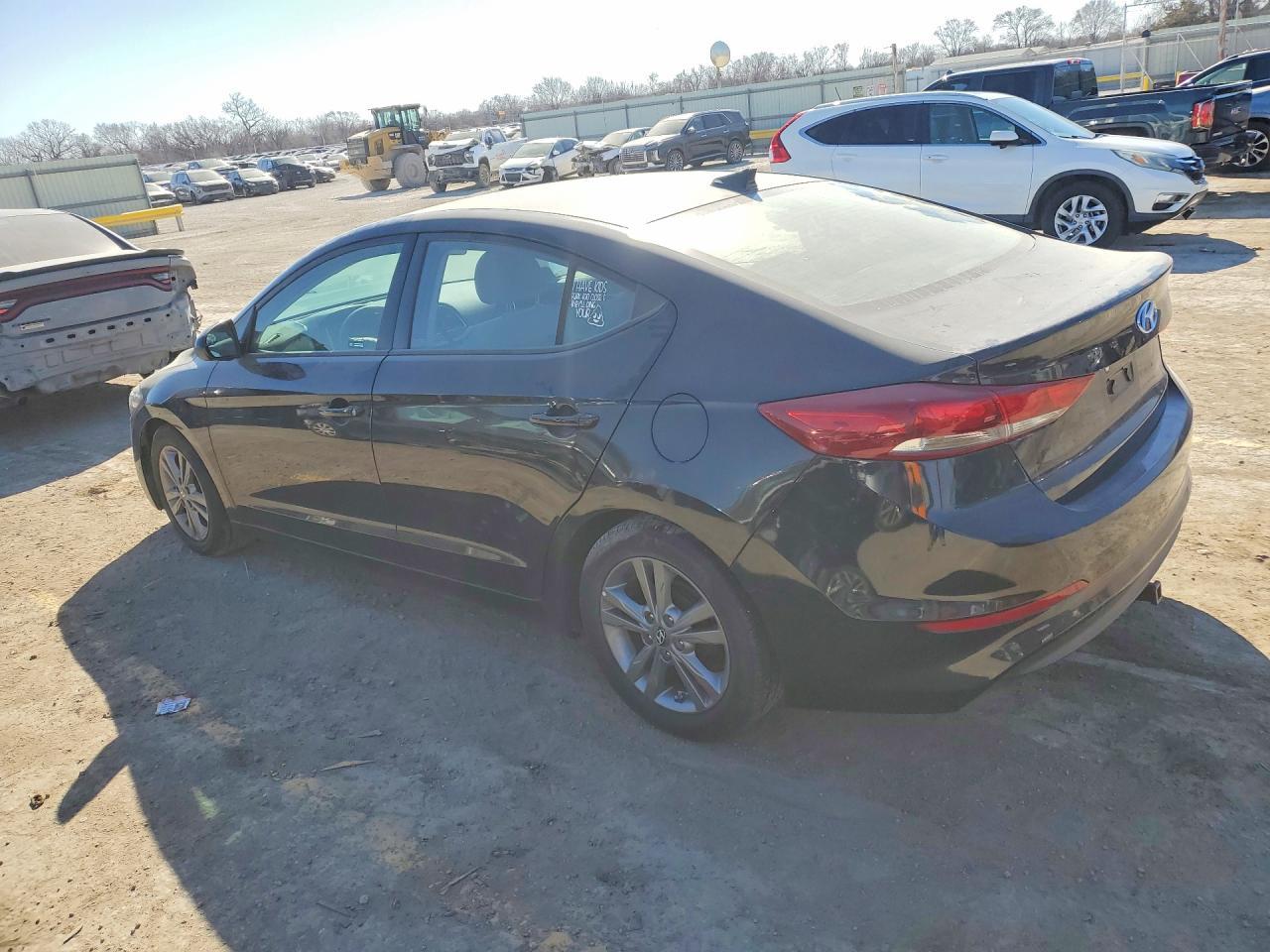 2017 Hyundai Elantra Se - Image 2
