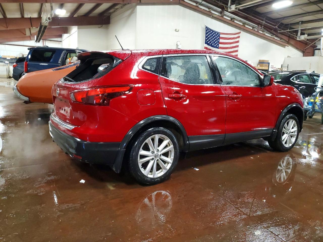 2018 Nissan Rogue Sport S - Фото 3
