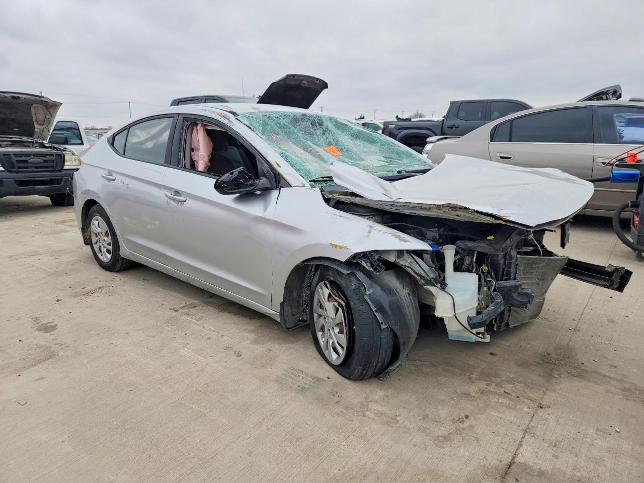 2018 Hyundai Elantra Se - Image 4