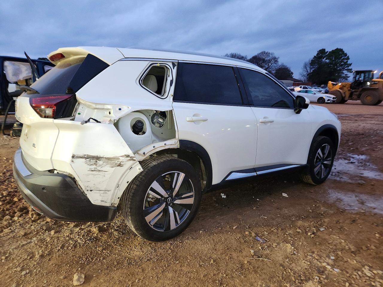 2023 Nissan Rogue Sl - Фото 3
