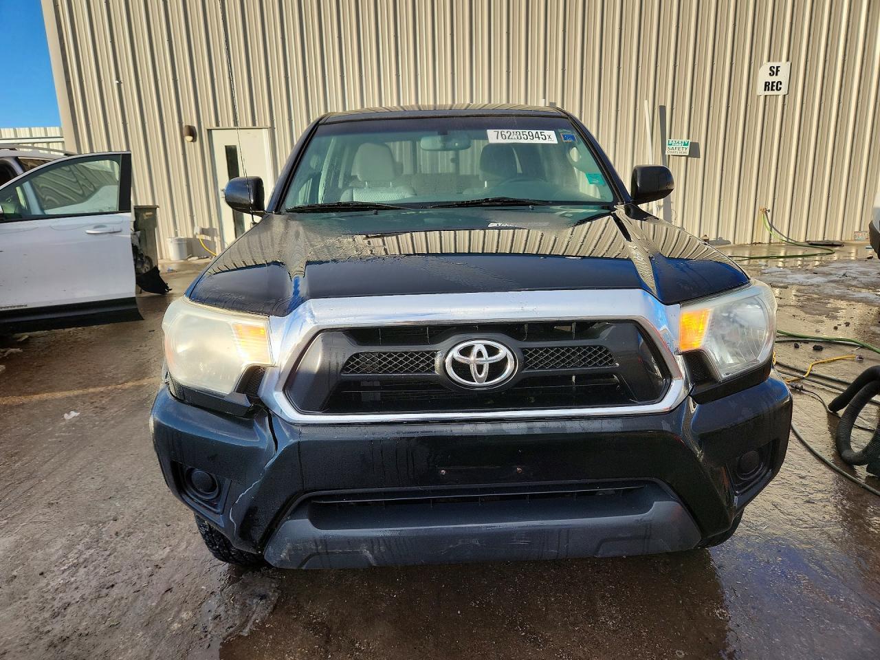 2015 Toyota Tacoma V6 - Image 5