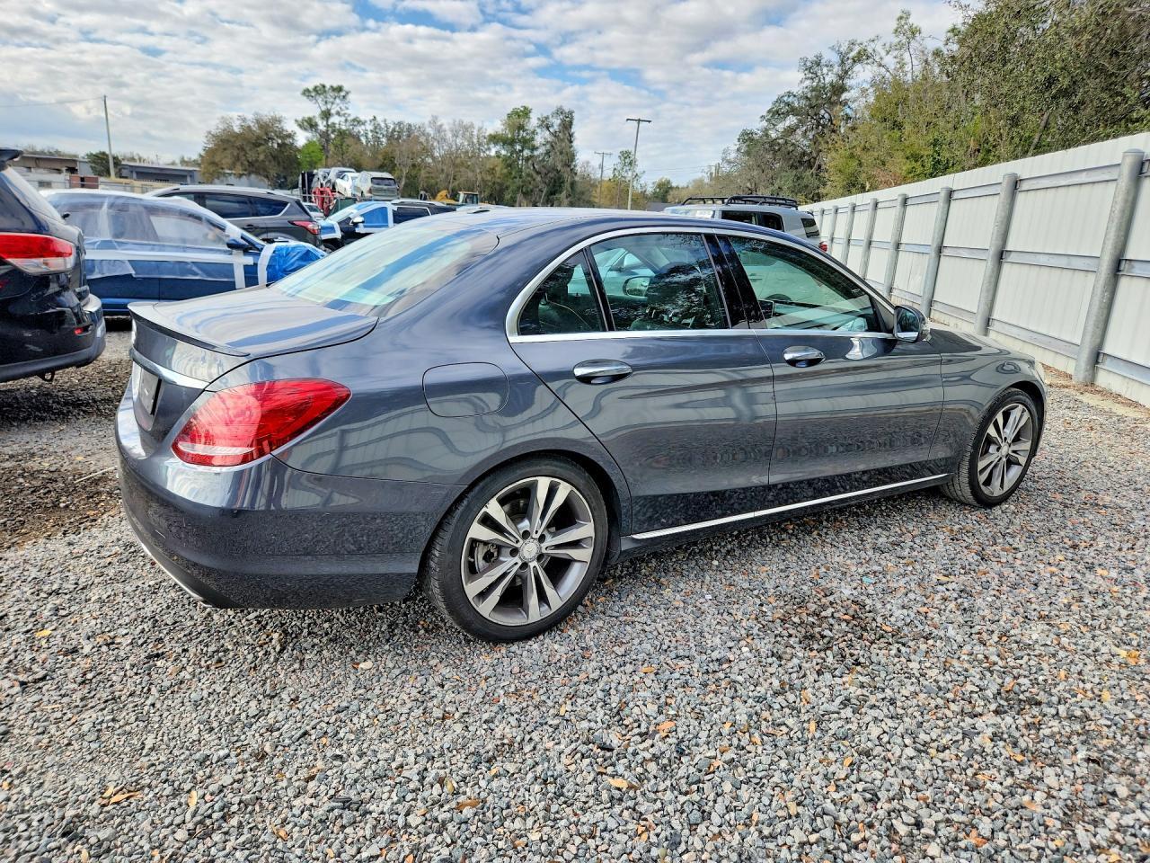 2016 Mercedes-Benz C 300 - Фото 3