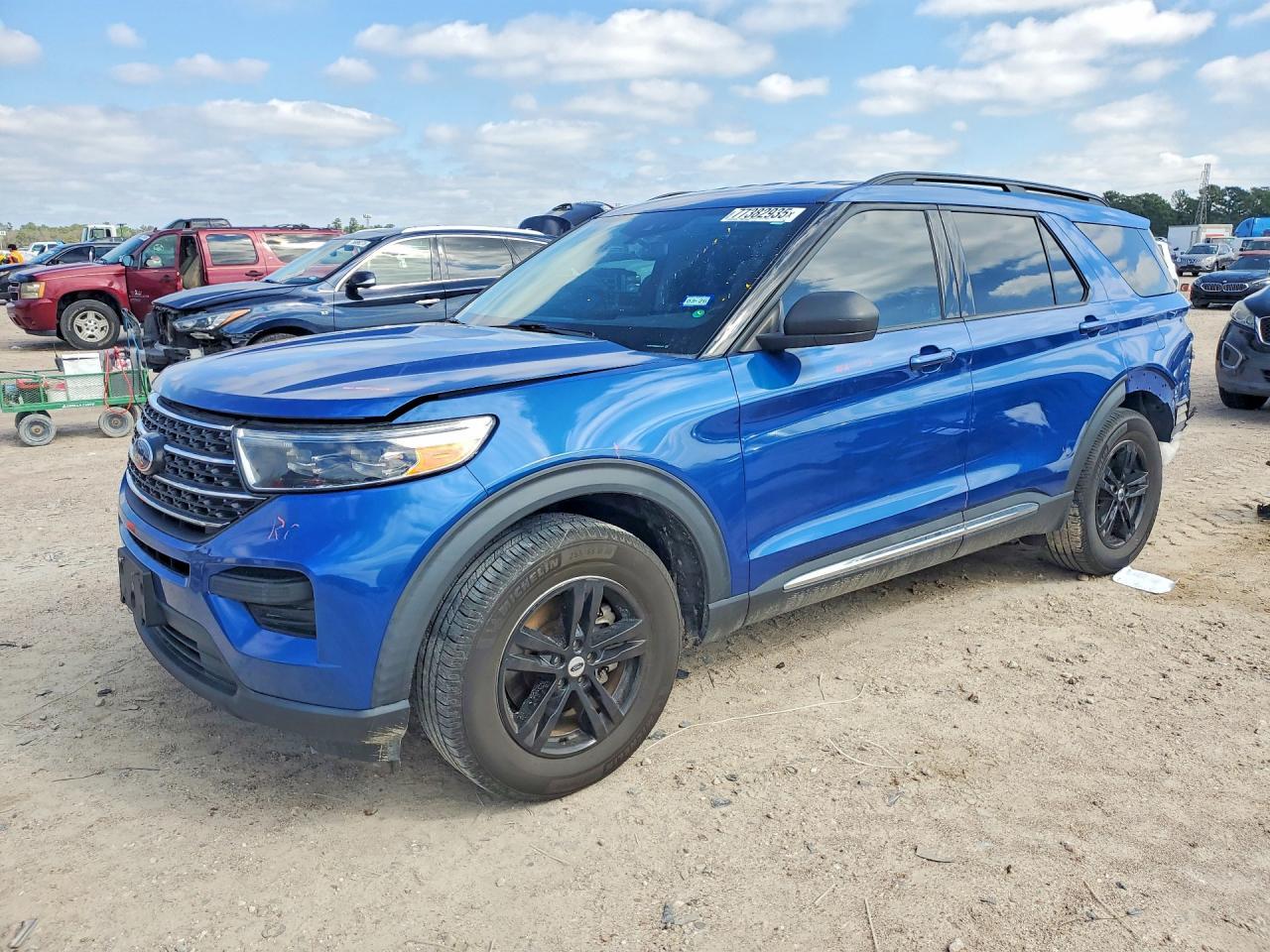 2022 Ford Explorer Xlt