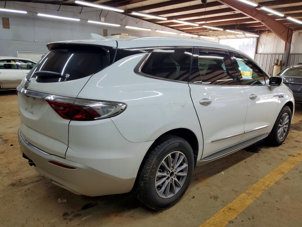 2022 Buick Enclave Premium - Фото 3