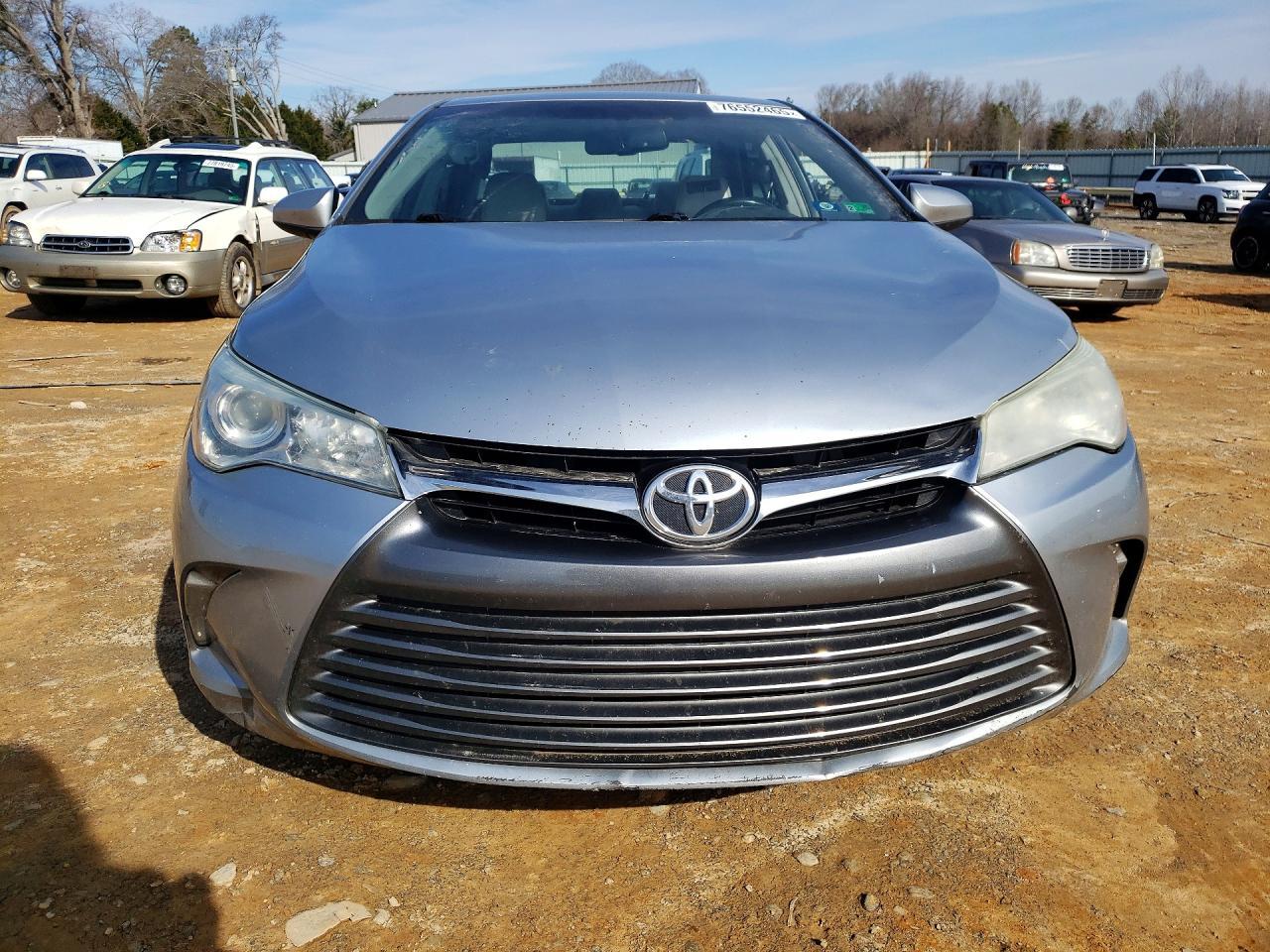2015 Toyota Camry Le - Фото 5