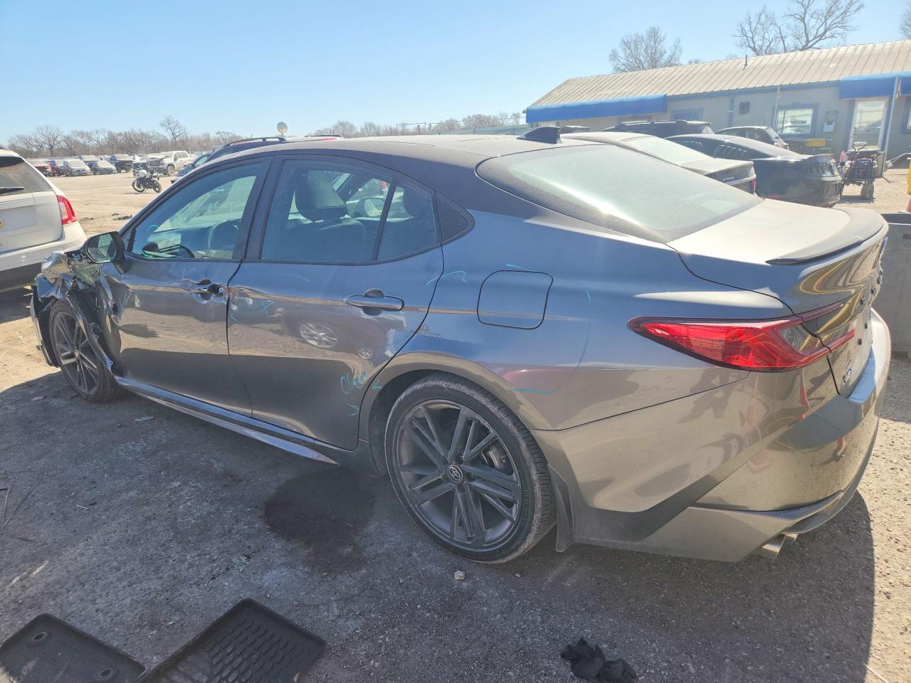2026 Toyota Camry Xse - Фото 2