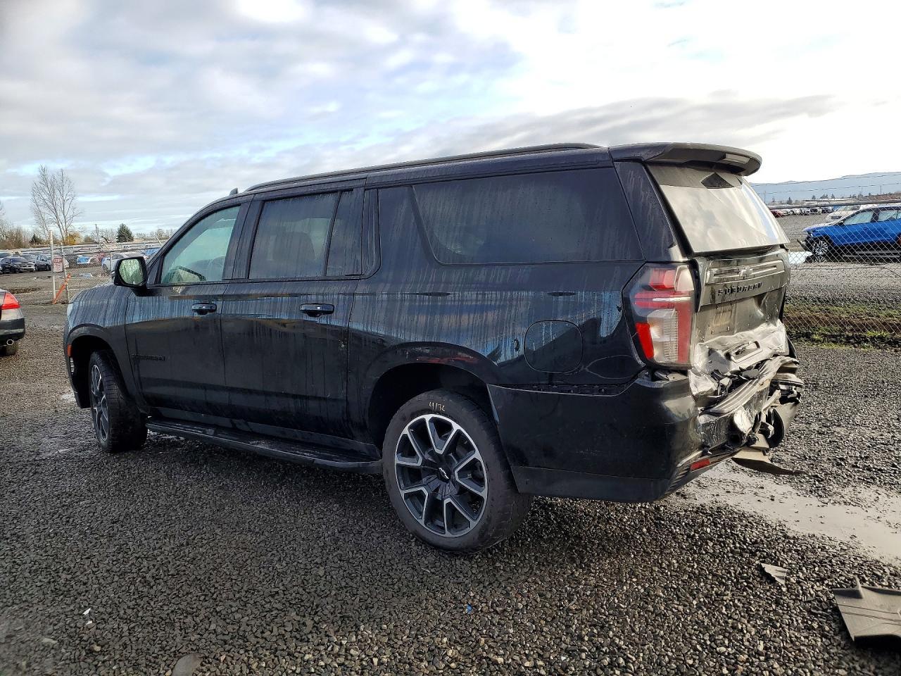 2022 Chevrolet Suburban K1500 Rst - Image 2