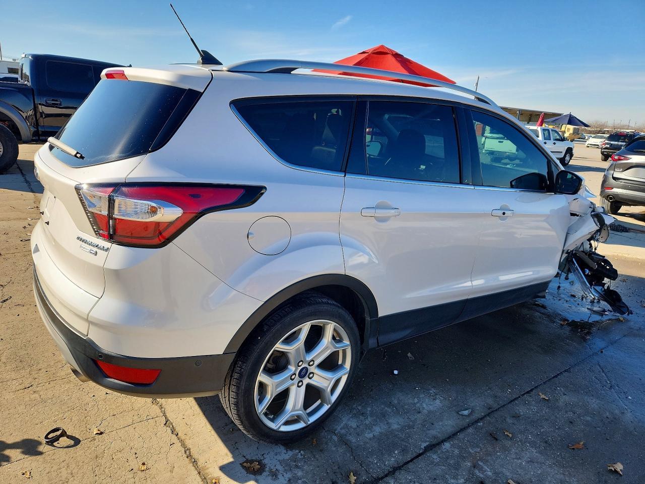 2018 Ford Escape Titanium - Фото 3