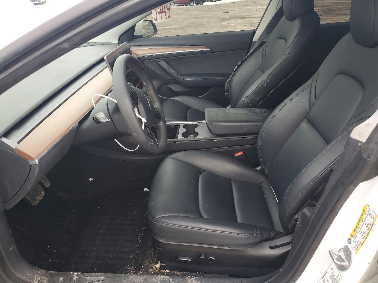 2023 Tesla Model 3 - Image 7