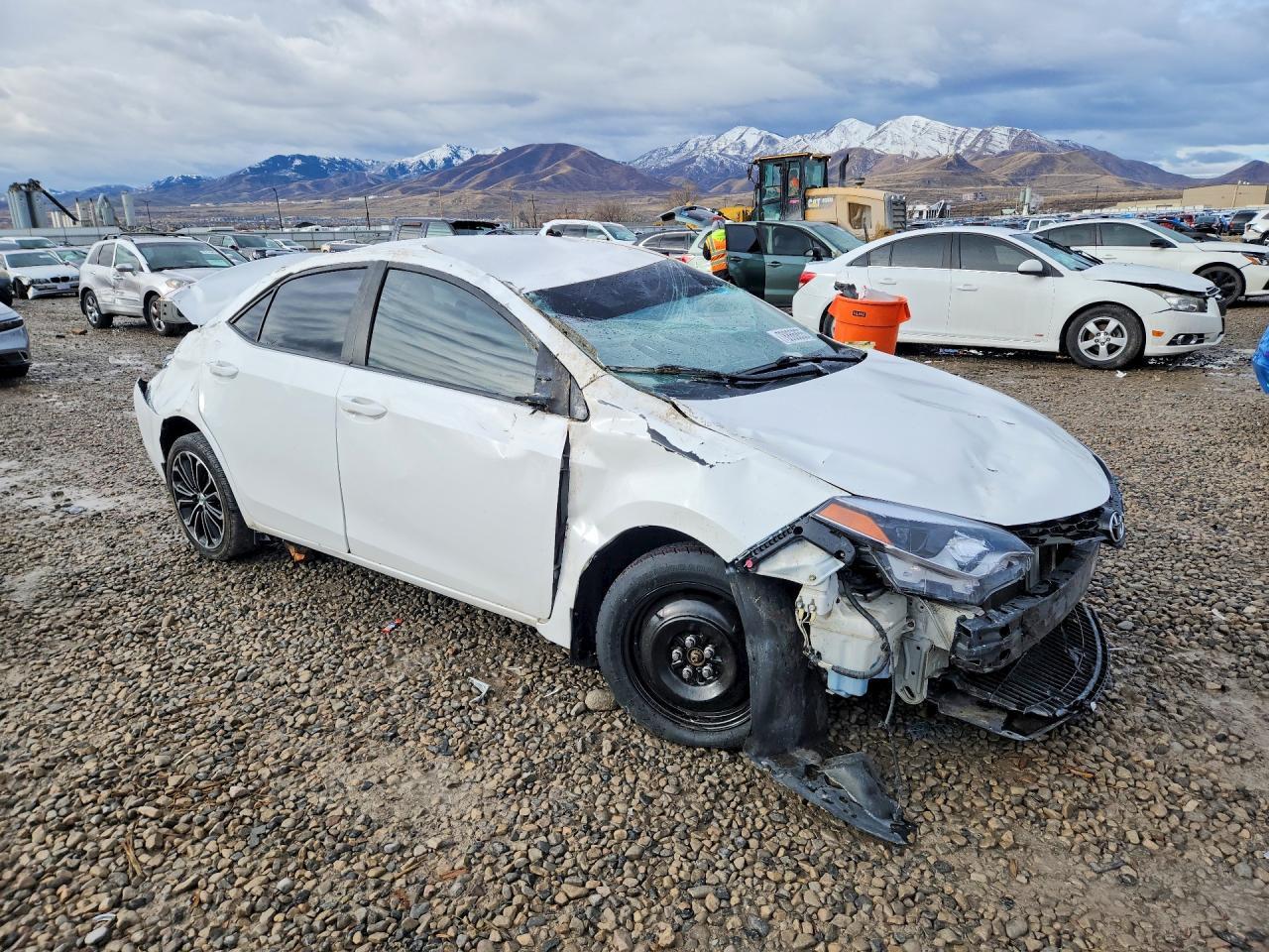 2015 Toyota Corolla S Plus - Фото 4