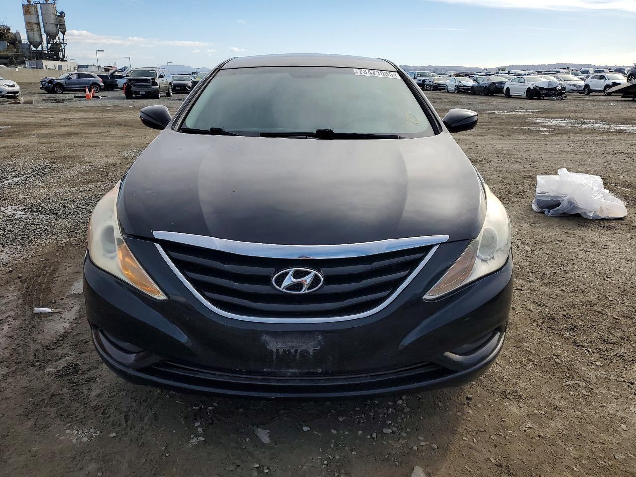 2013 Hyundai Sonata Gls - Image 5
