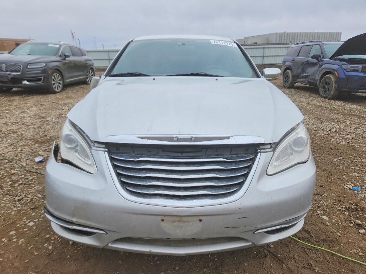 2012 Chrysler 200 Lx - Image 5