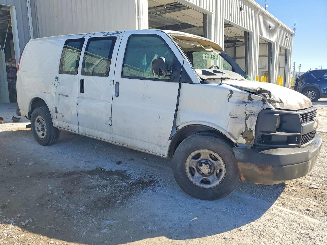 2008 Chevrolet Express G1500 - Image 4