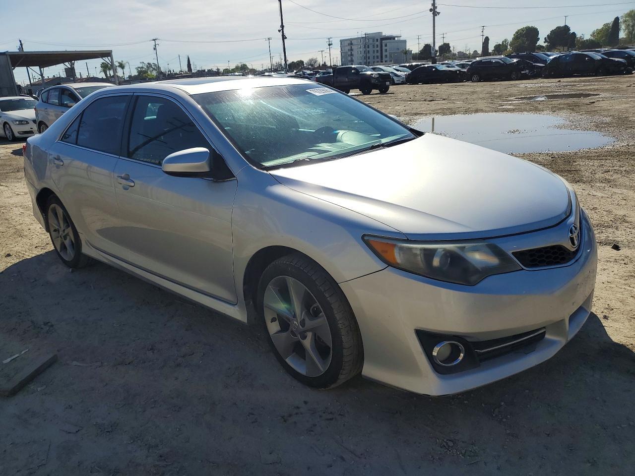2014 Toyota Camry Se Sport - Фото 4