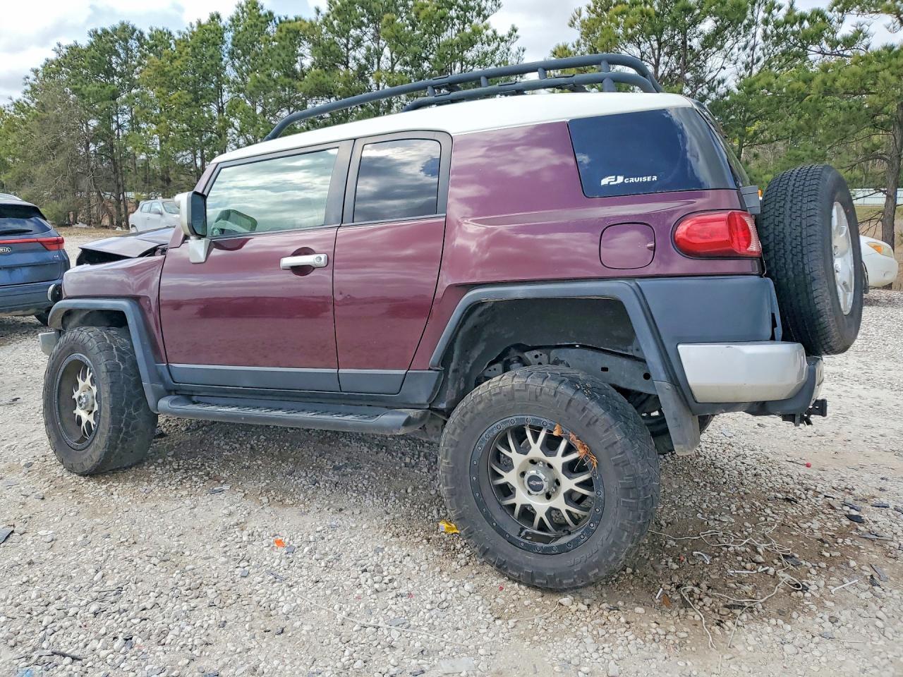 2007 Toyota Fj Cruiser Base - Image 2