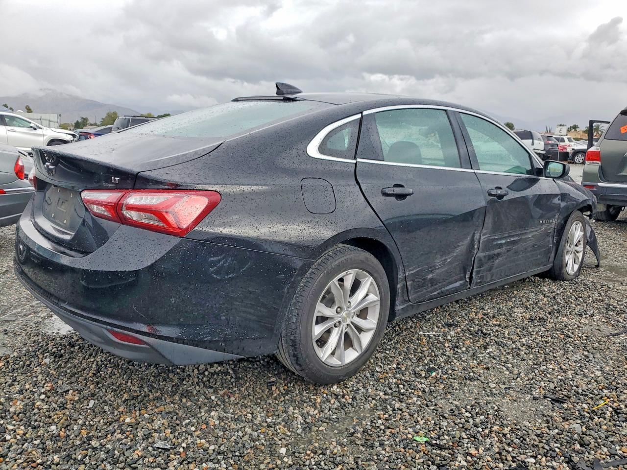2019 Chevrolet Malibu Lt - Image 3