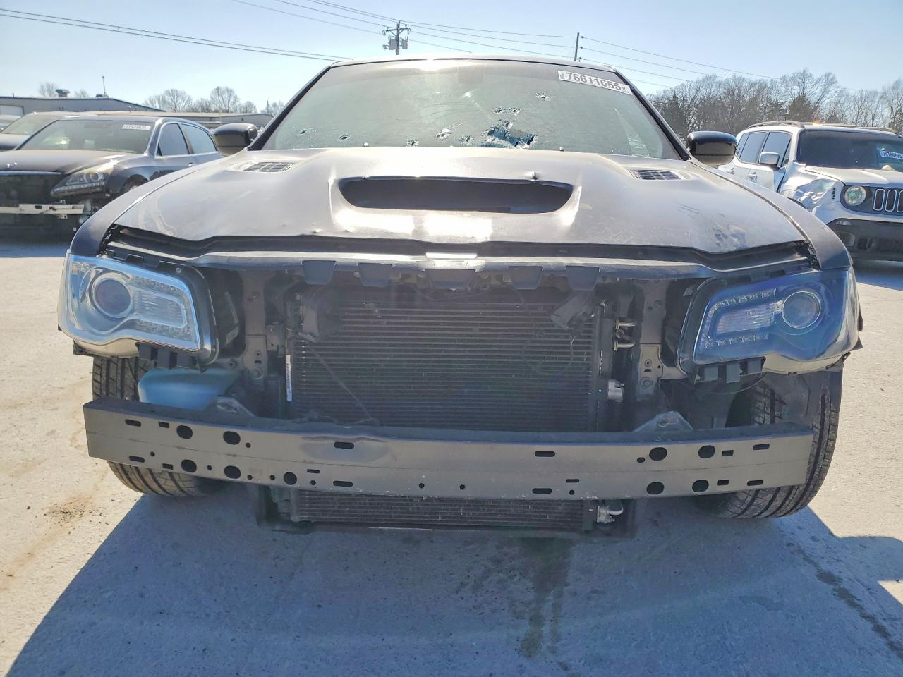 2019 Chrysler 300 Touring - Фото 5