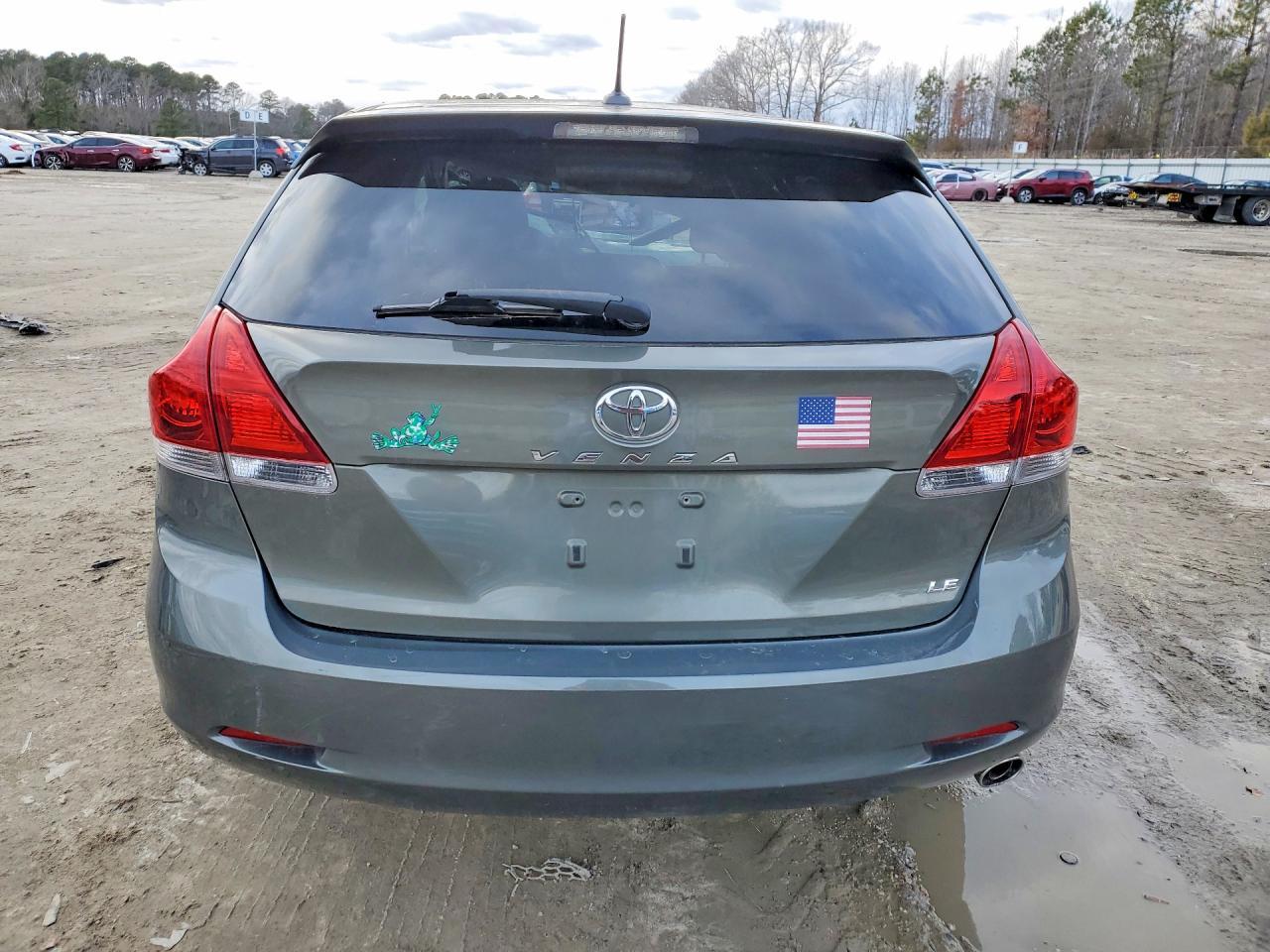 2014 Toyota Venza Le - Image 6
