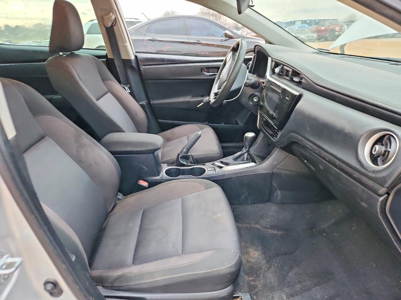 2017 Toyota Corolla L - Фото 7