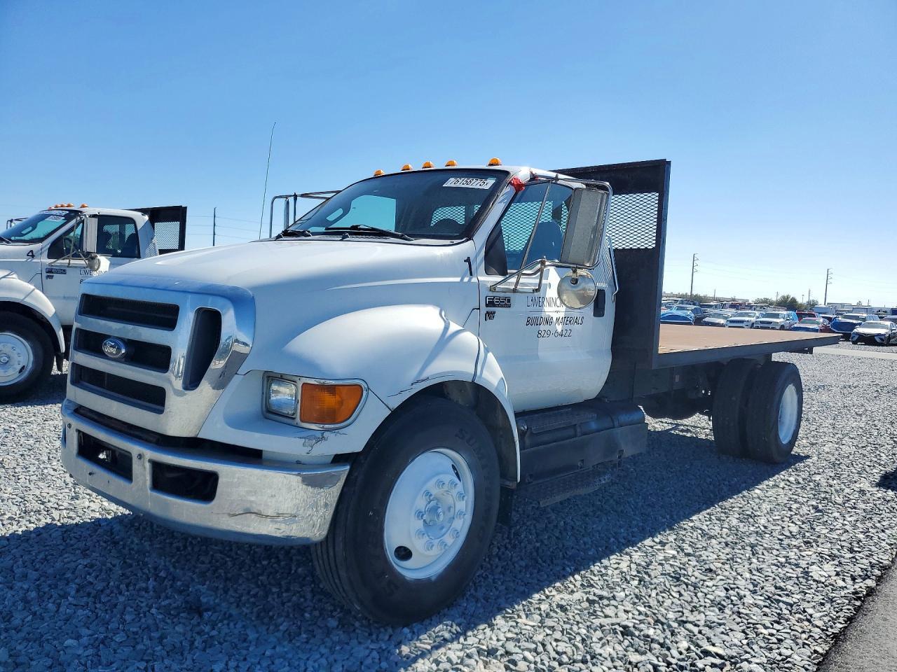 2013 Ford F650 Super Duty Flatbed Truck